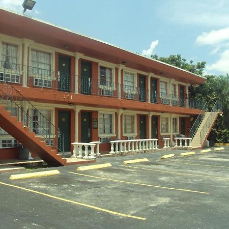 Hialeah Executive Motel 迈阿密泉 外观 照片